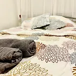 Center *